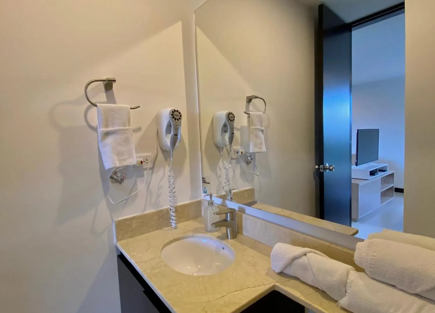 Habitacion Estandar - Hotel Rioverde Rionegro