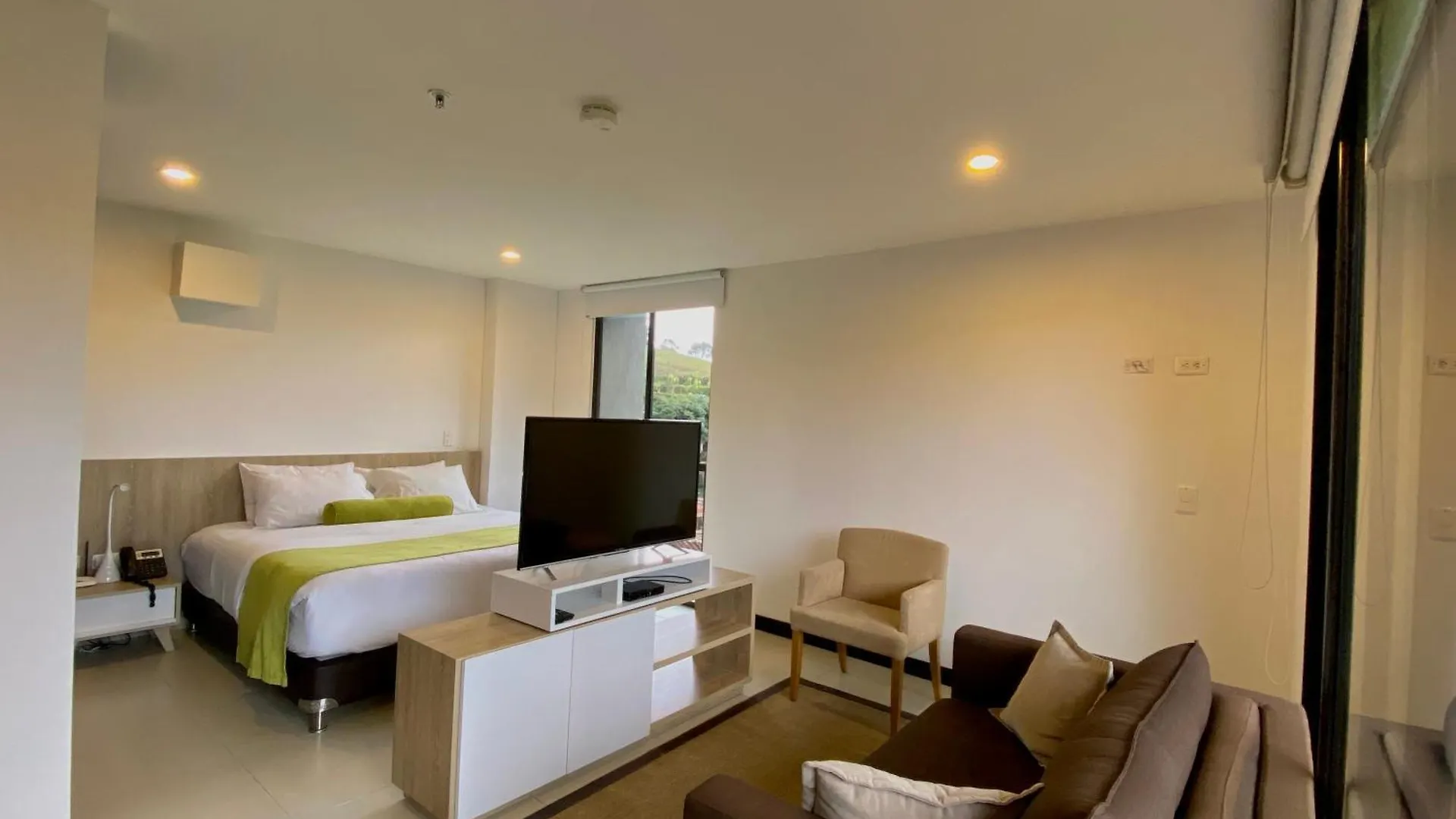 Habitacion Estandar - Hotel Rioverde Rionegro
